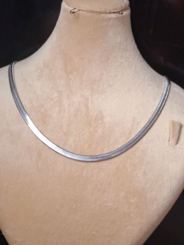 زنجیر زنانه مدل ماری(هرینگبون) استیل