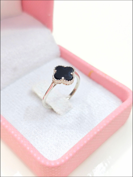 انگشتر ونکلیف نقره با سنگ مشکی