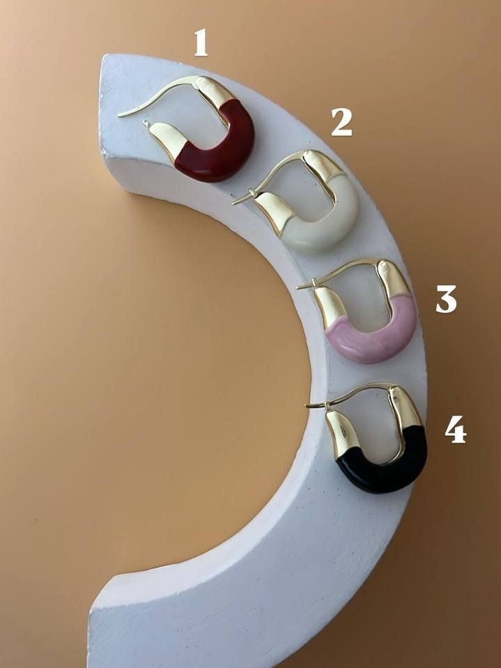 گوشواره میناکاری مدل U